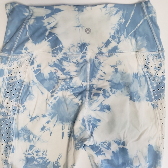 White and blue tie dyed lululemons - Picture 5 of 11